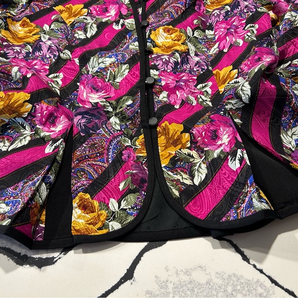 Vintage Richard Warren silk jacket from Sak’s Fifth Avenue - Picture 7 of 12